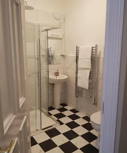 Oda ve Kahvaltı Adams Townhouse