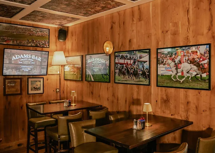 Bed & Breakfast Adams Townhouse *